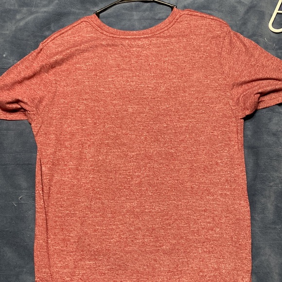 Hurley tshirt - Picture 2 of 3